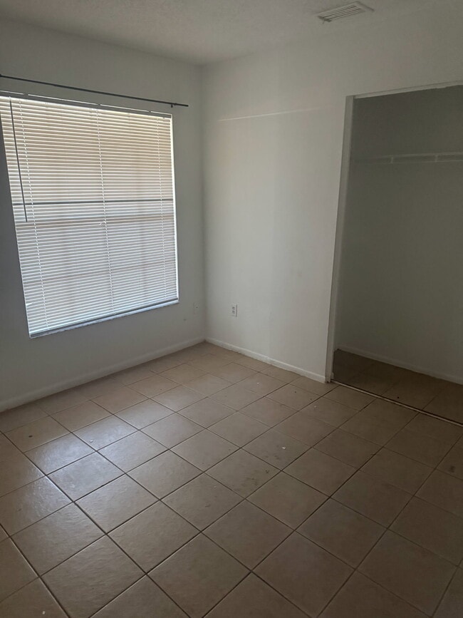 Building Photo - 1408 Mohrlake Dr