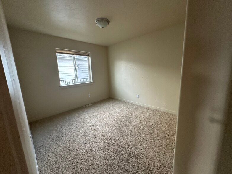 Bedroom #3 - 48 Vista Loop