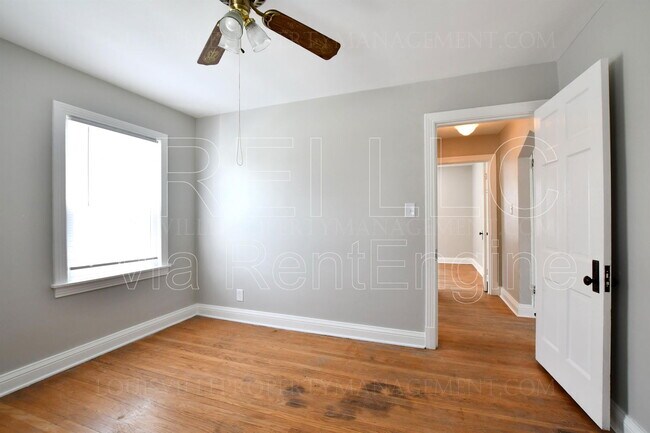 Building Photo - 402 N 41st St