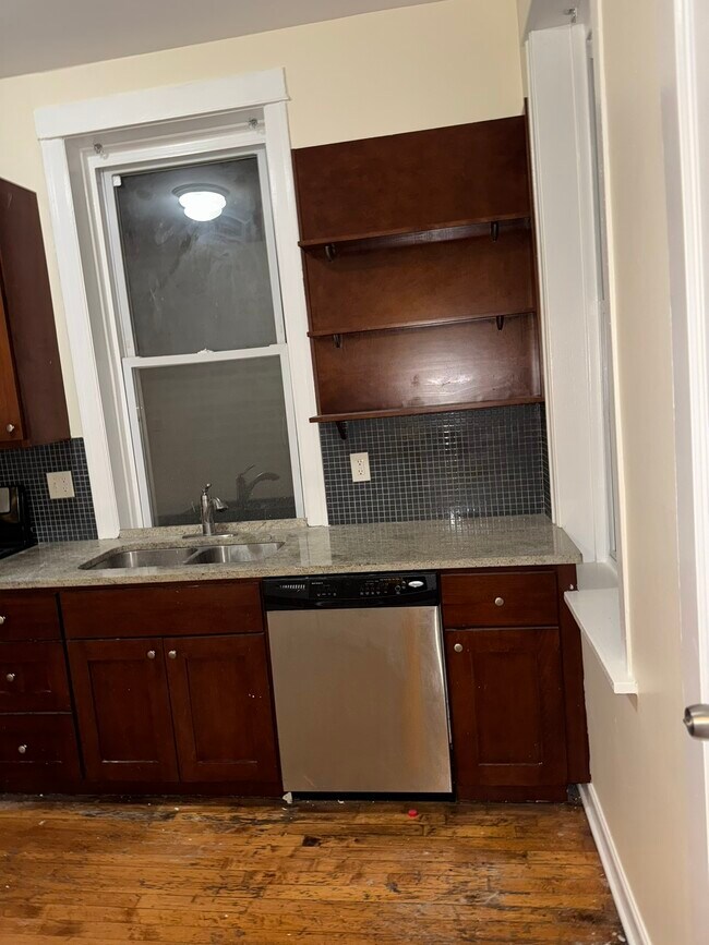 Building Photo - Haddon