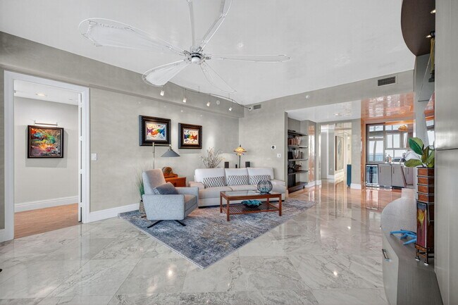 Building Photo - 1600 S Ocean Blvd