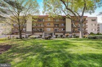 Building Photo - 10300 Westlake Dr