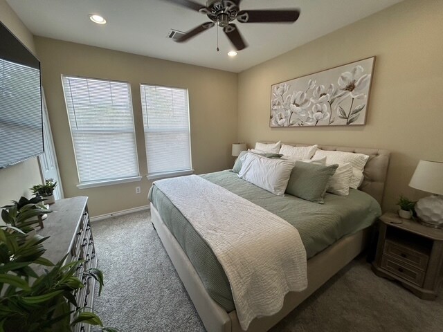 Building Photo - 735 Meadow Ln