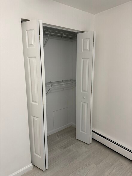 Building Photo - 3313 Camvic Ter