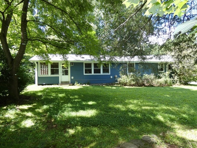 Building Photo - Pisgah Cottage