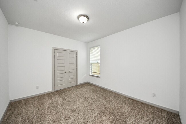 Building Photo - 3014 Jackmans Diamond