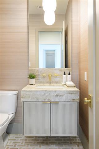 Building Photo - 6984 Santa Barbara Dr