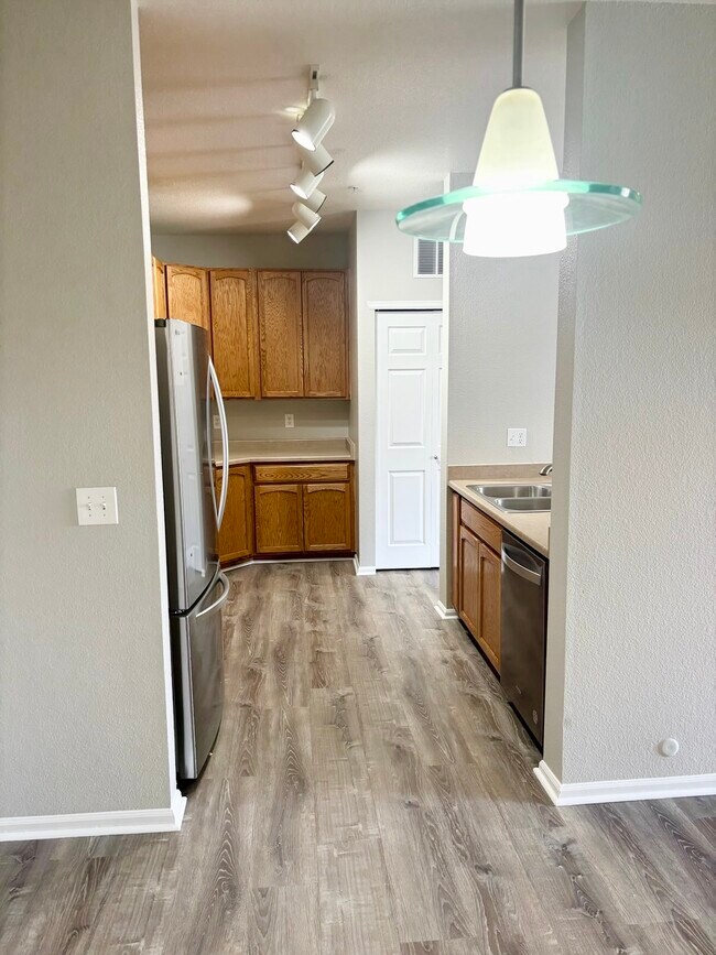 Building Photo - 3852 S Dallas St