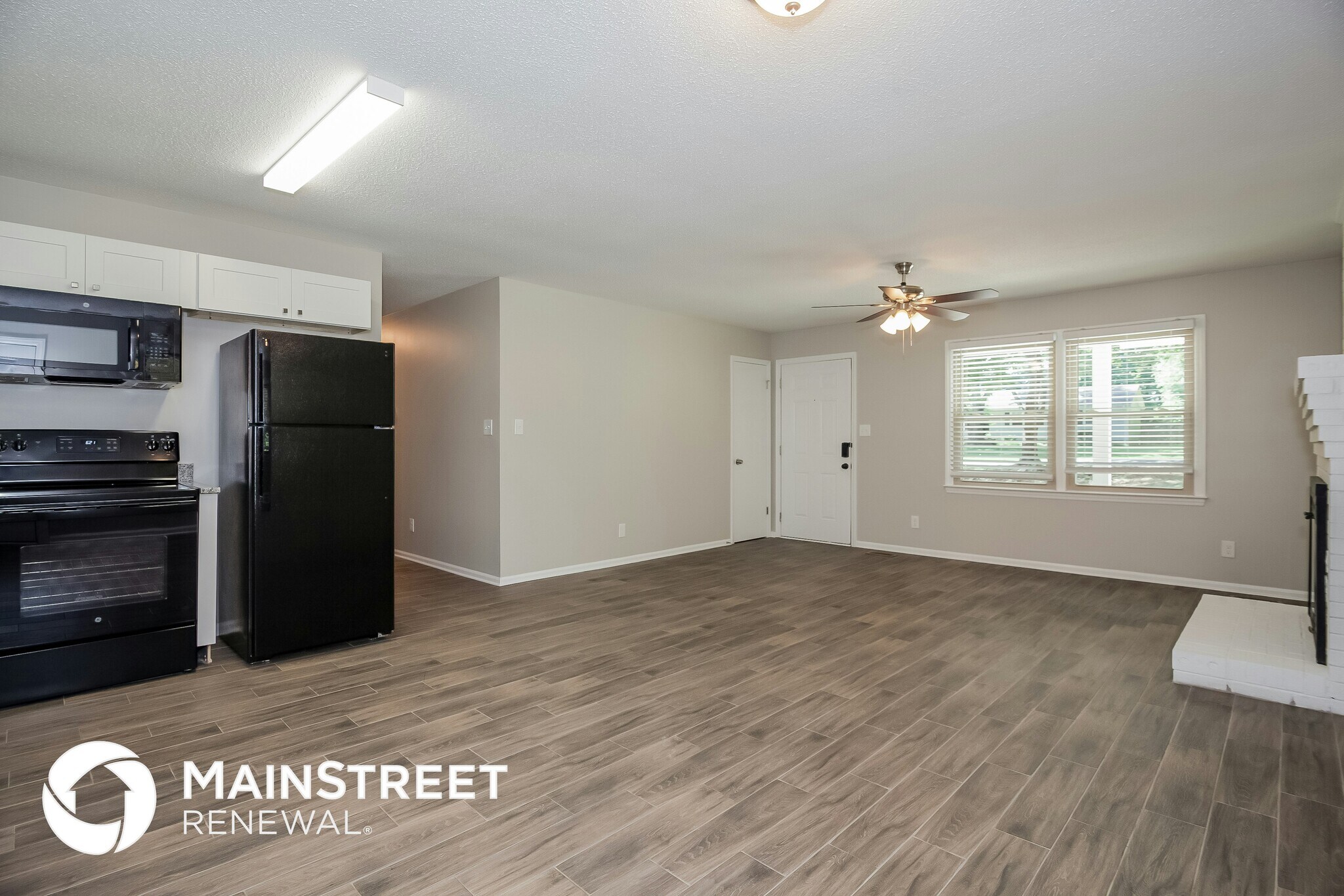 Building Photo - 4542 Lisa Dr