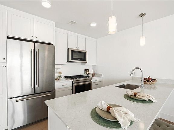 Building Photo - 218 Washington Ave