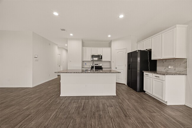 Building Photo - 14224 Dream Rd