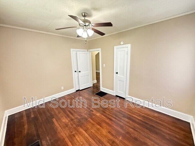 Building Photo - 1 N Front St