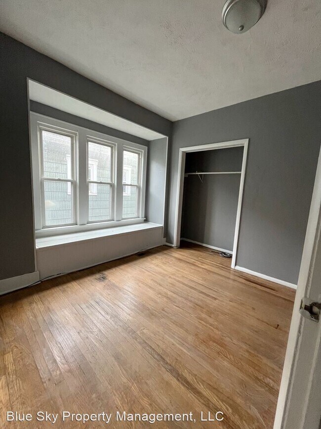 Building Photo - 3 br, 1 bath House - 1602 W Adams