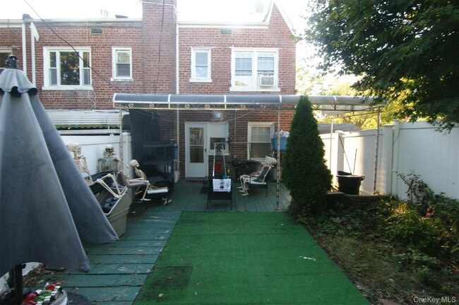 Building Photo - 86-11 256th St