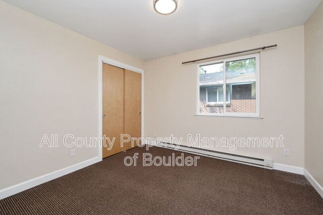 Building Photo - 2211 Spruce St