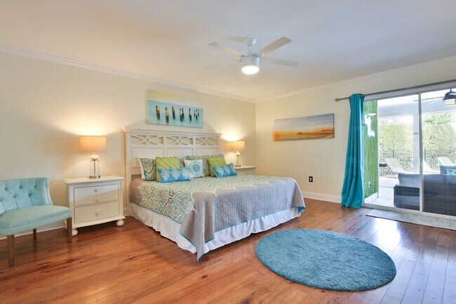 Building Photo - 927 80th St NW