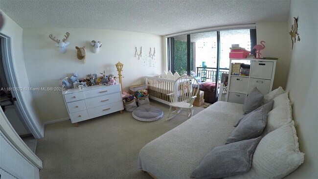 Building Photo - 540 Brickell Key Dr