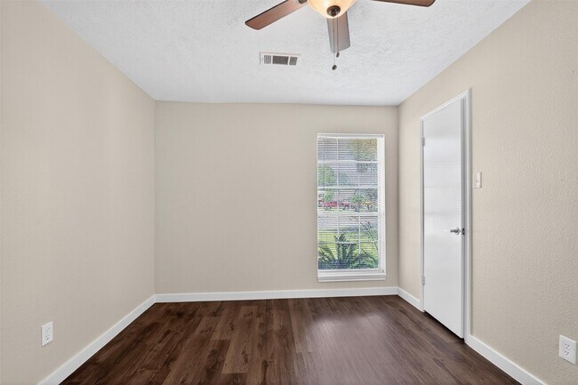 Building Photo - 11907 Duran Canyon Ln