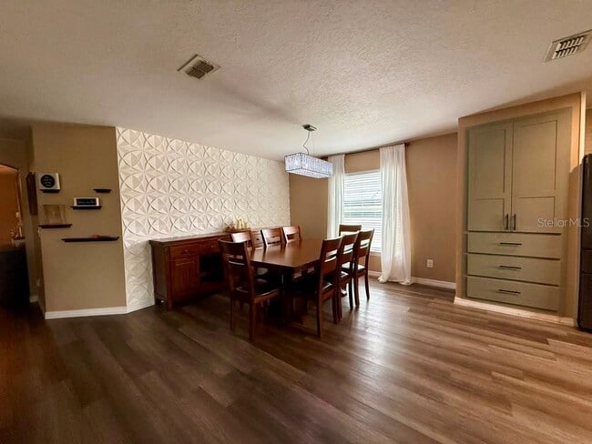 Building Photo - 1609 Steely Dr