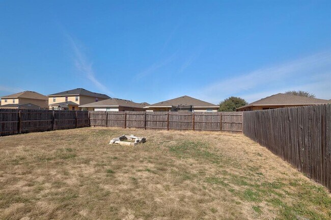 Building Photo - 120 Mallard Ln