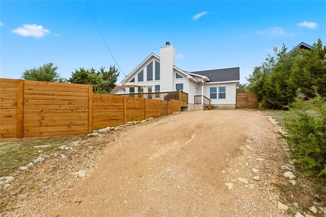 Building Photo - 10412 Parkwood Dr