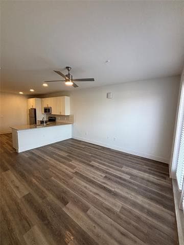 Building Photo - 300 N McDonald St