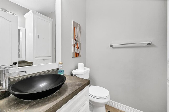 Building Photo - 3503 Highfalls Dr