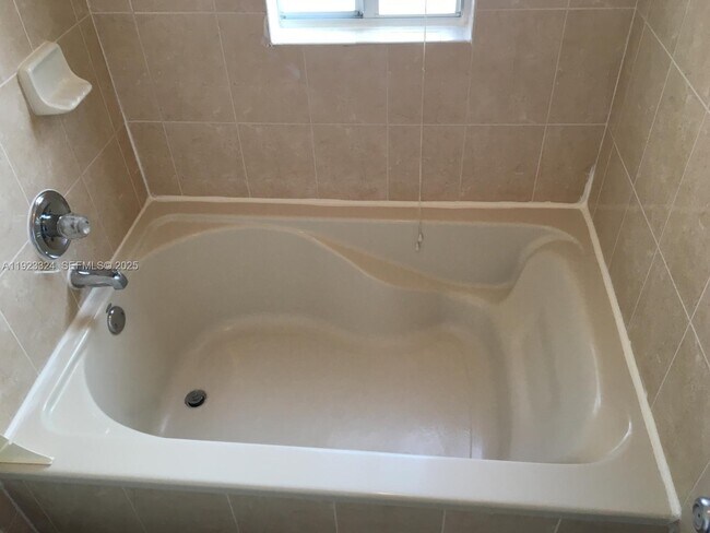 Building Photo - 10803 NW 83rd St