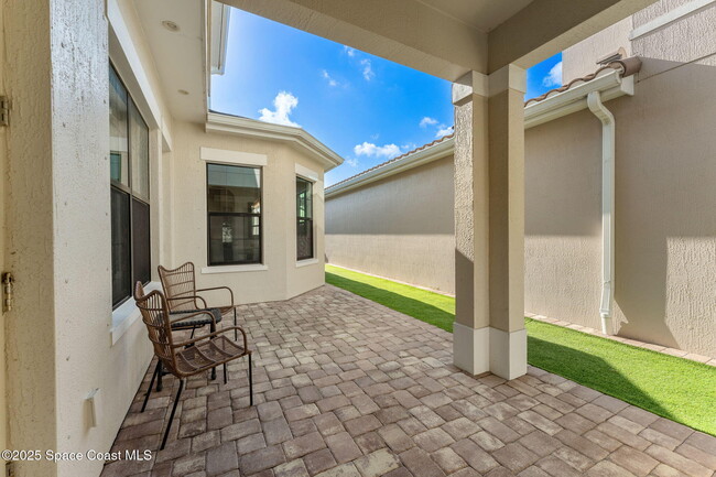 Building Photo - 8048 Gullen Dr