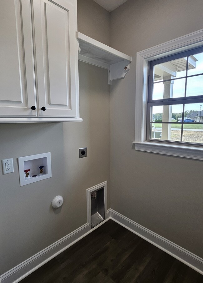 Building Photo - 891 Forehand Rd