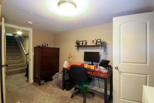 Building Photo - 3200 Aldrich Ave S