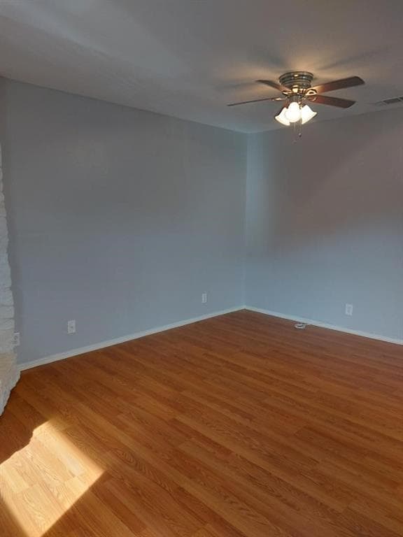 Building Photo - 9703 Roxanna Dr