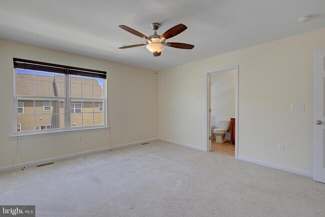 Building Photo - 105 Polo Way