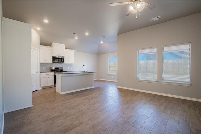 Building Photo - 3817 Lleyton Dr