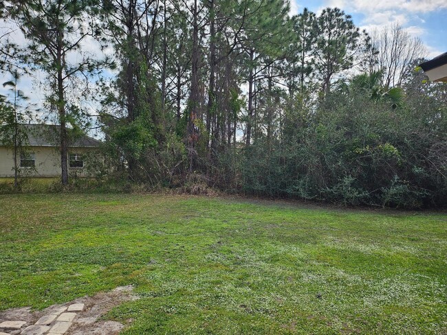 Building Photo - $1550 - 3/2/1 - Great Location Duplex B Se...