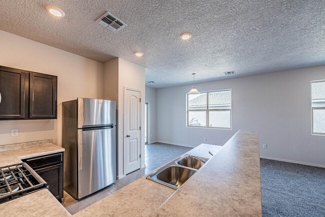 Building Photo - 88 Tome Vista Dr