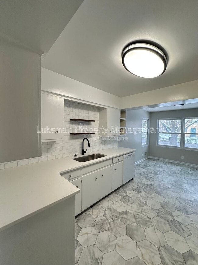 Building Photo - 3009 W Michigan Ave