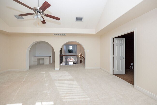 Building Photo - Spacious and beautifully designed with 5 bedrooms, 4 bath in a desirable location.