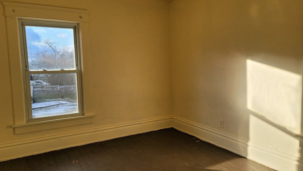 Building Photo - 333 S McKinley Ave