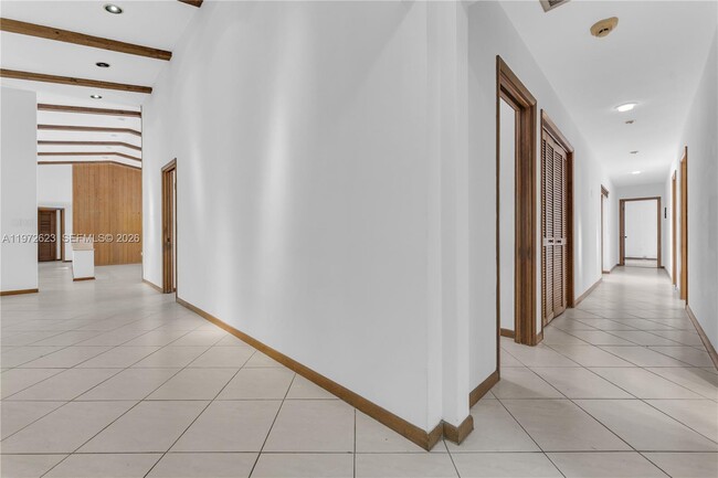 Building Photo - 15305 SW 74th Ct