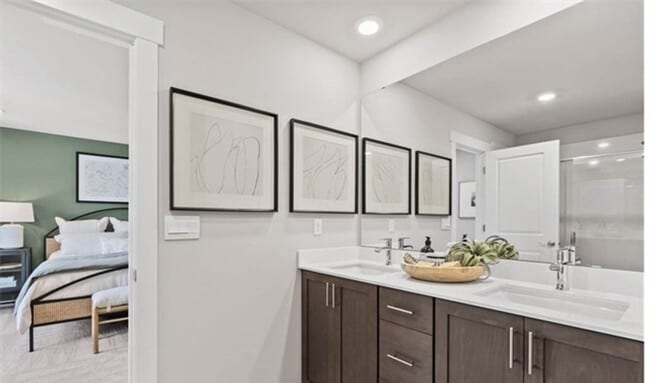 Building Photo - Air-conditioned Beautiful 4 Bed+ Bonus in Northshore School District – Bothell!