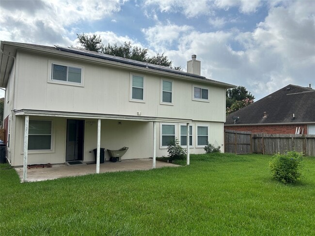 Building Photo - 6005 Chatham Woods Dr