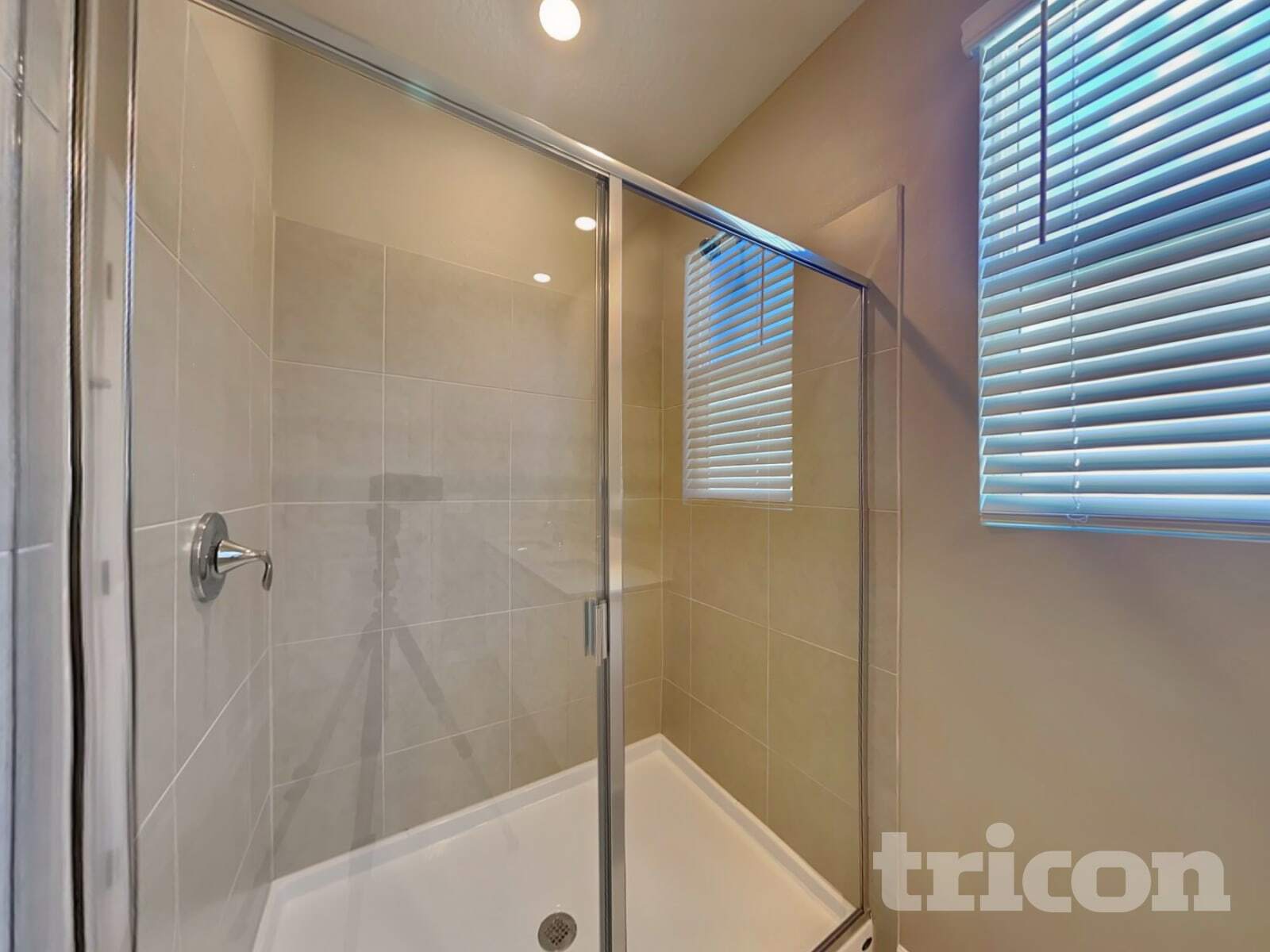 Building Photo - 743 Honeyrock St