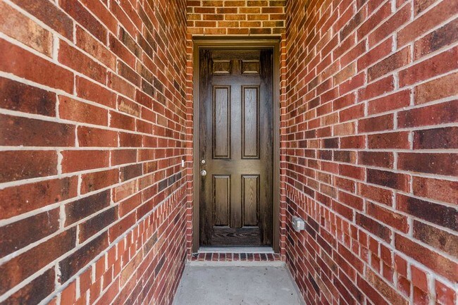 Building Photo - 22219 Davenport Downs Ln