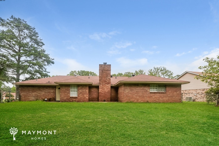 Building Photo - 5377 Brookhollow Dr