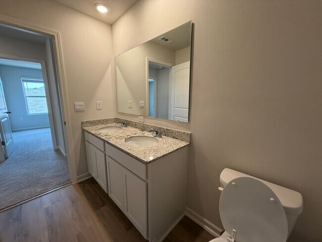 Building Photo - Brand New 5/3 House in Armuchee- $2,195
