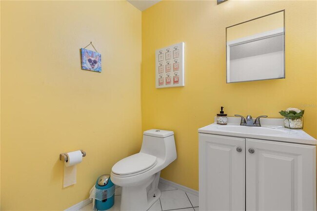 Building Photo - 2703 Chatham Cir