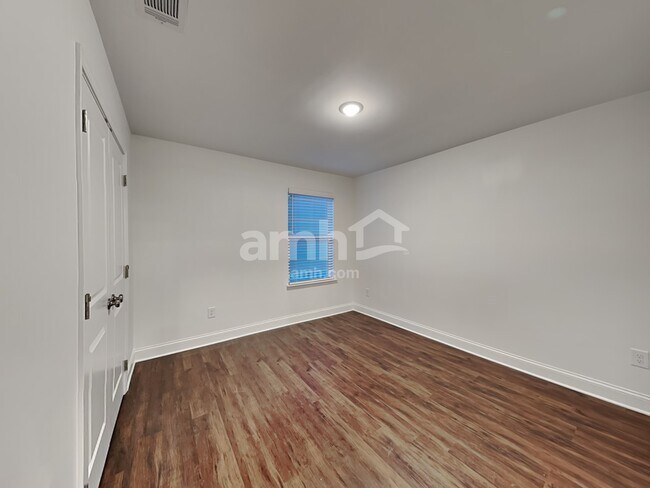 Building Photo - 4846 Pebble Bridge Wy