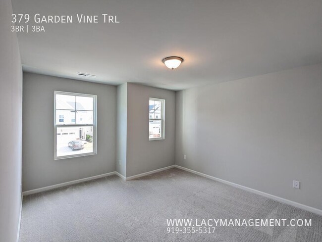 Building Photo - 379 Garden Vine Trl