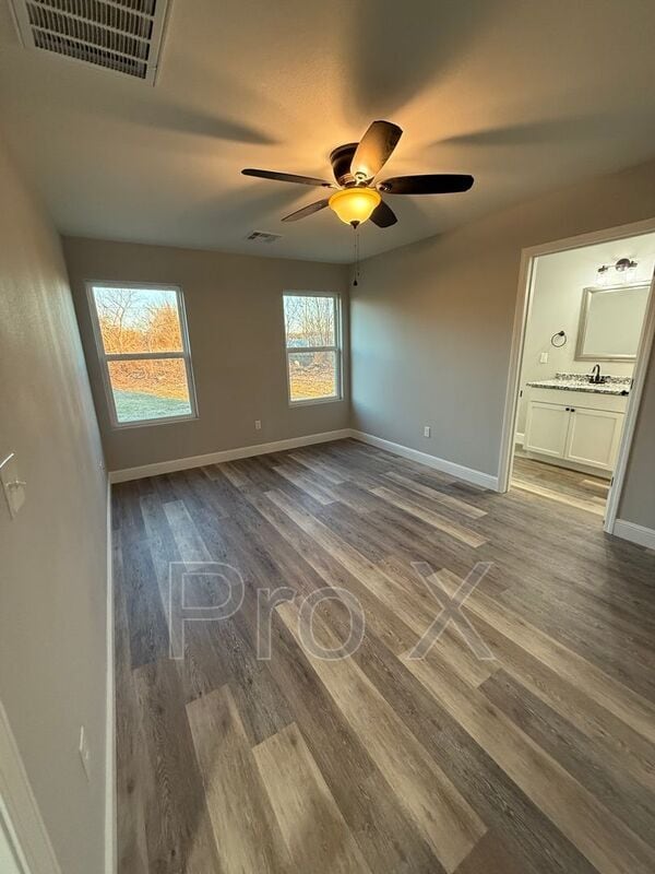 Building Photo - 113 W Lewis St